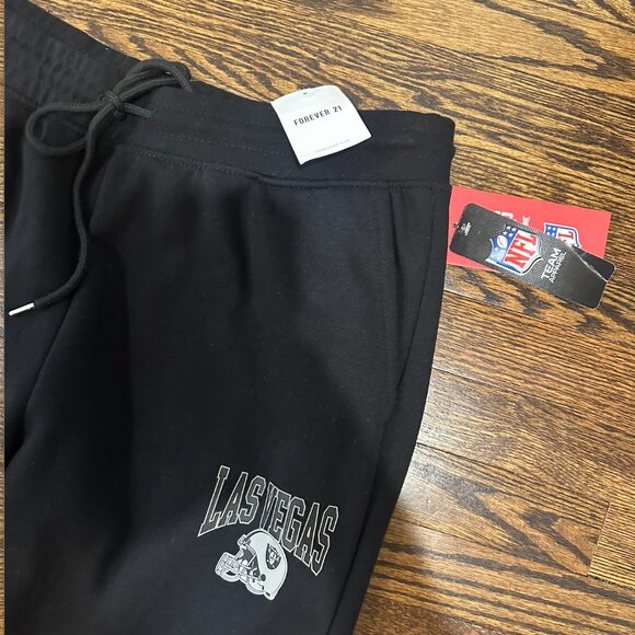 RAIDERS - NWT - NFL Sweatpants - Picture 4 of 6